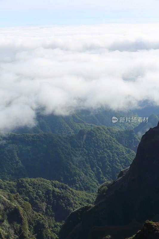 Pico do Areeiro 1818米山区-马德里